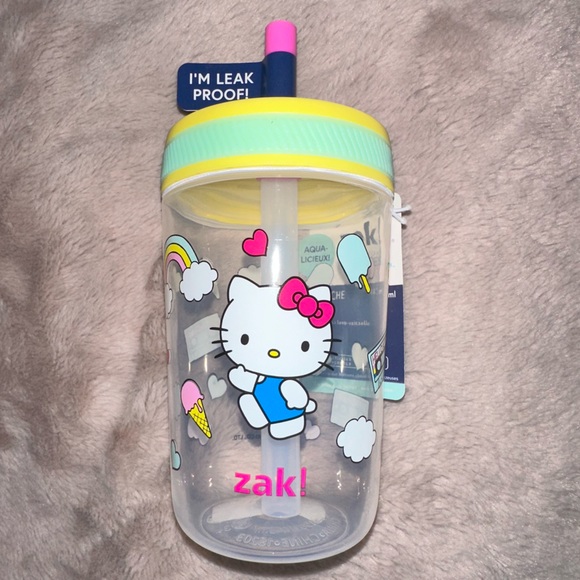 Two Zak Hello Kitty Sippy Cups - Picture 1 of 2